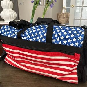 Taekwondo Sparring Gear Martial Arts Equipment American Flag  Bag 11x11x25 READ